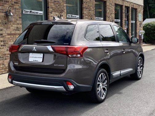 2018 Mitsubishi Outlander ES