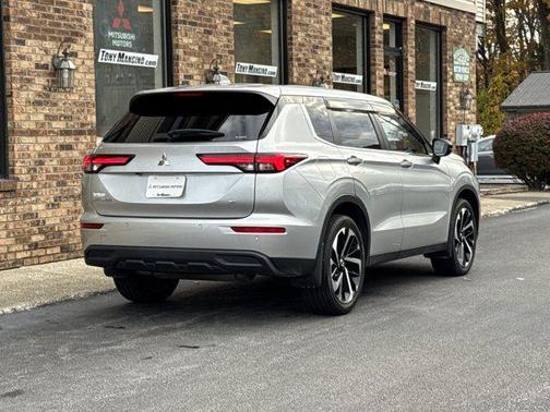 2022 Mitsubishi Outlander ES 2.5 S-AWC