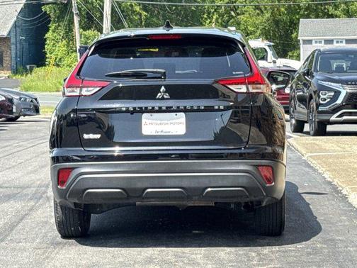 2022 Mitsubishi Eclipse Cross ES