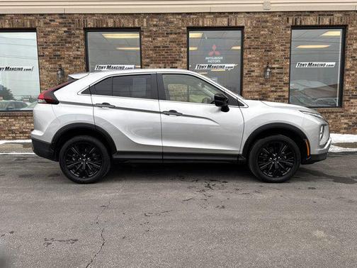 2022 Mitsubishi Eclipse Cross LE