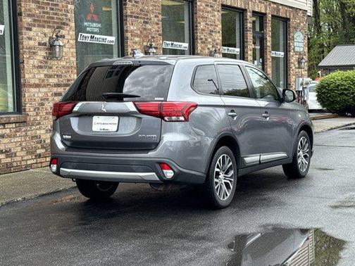 2018 Mitsubishi Outlander SE