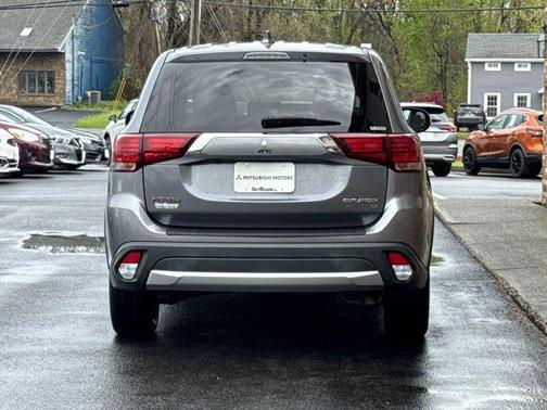 2018 Mitsubishi Outlander SE