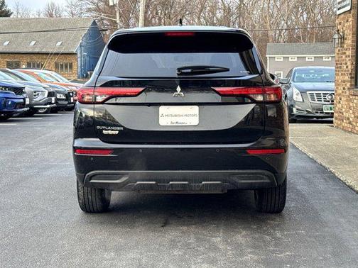 2022 Mitsubishi Outlander ES 2.5 S-AWC