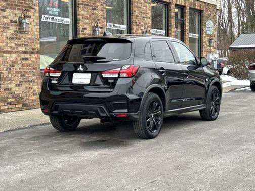 2025 Mitsubishi Outlander Sport 2.0 LE