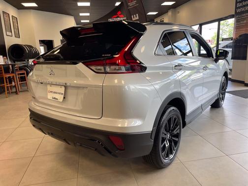 White Diamond 2026 Mitsubishi Eclipse Cross BLACK EDITION 1.5T S-AWC