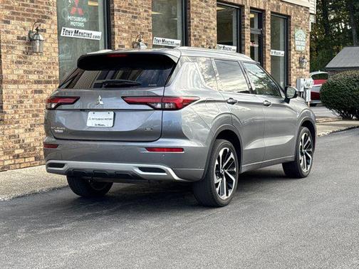 2022 Mitsubishi Outlander SEL Special Edition S-AWC