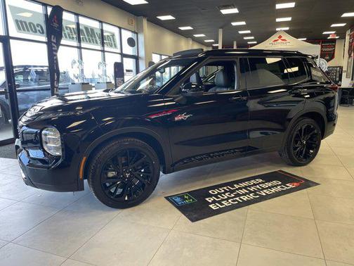 2025 Mitsubishi Outlander PHEV SEL