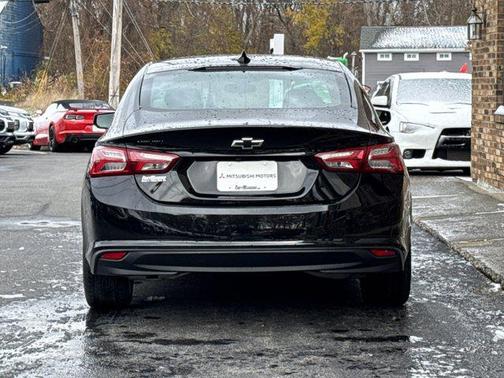 2021 Chevrolet Malibu FWD LT