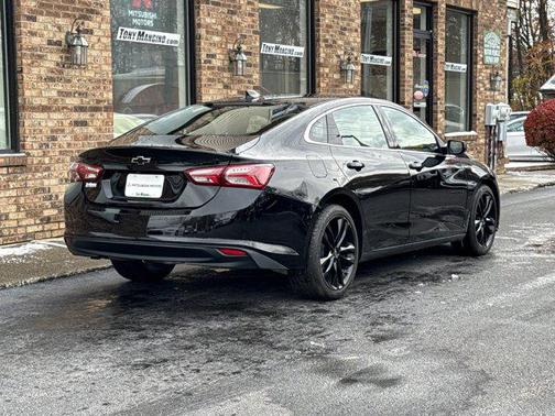 2021 Chevrolet Malibu FWD LT