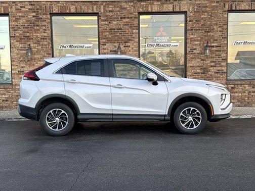 2022 Mitsubishi Eclipse Cross ES