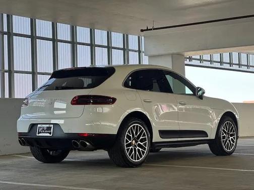 2017 Porsche Macan S