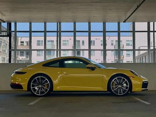 2020 Porsche 911 Carrera S