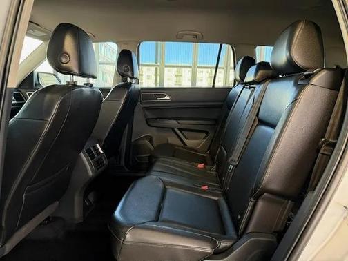 2018 Volkswagen Atlas 3.6L SE w/Technology