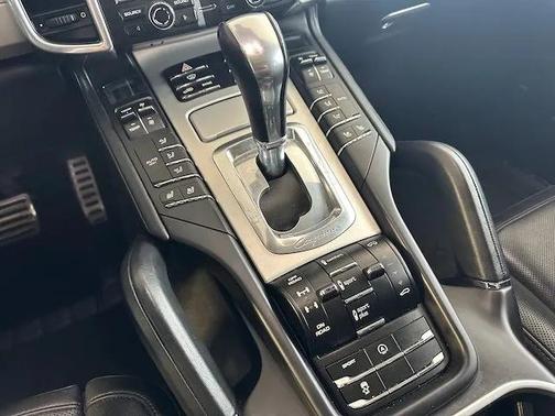 2015 Porsche Cayenne Turbo