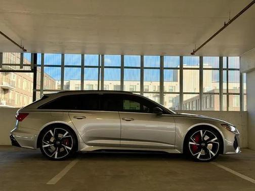 2022 Audi RS 6 Avant 4.0T