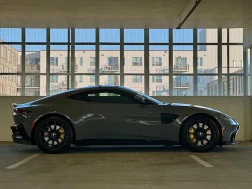 2019 Aston Martin Vantage 