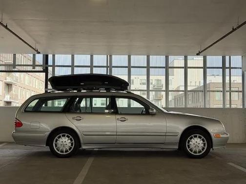2001 Mercedes-Benz E-Class 4M