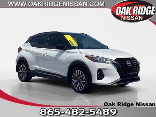 2023 Nissan Kicks SR