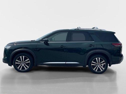 2024 Nissan Pathfinder Platinum 4WD