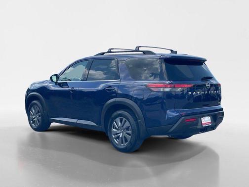 2024 Nissan Pathfinder SV FWD