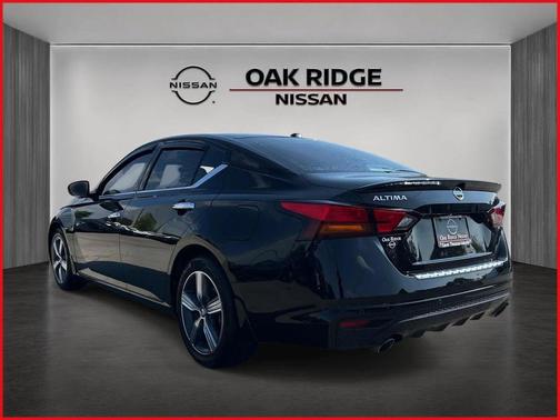 Super Black 2021 Nissan Altima 2.5 SL