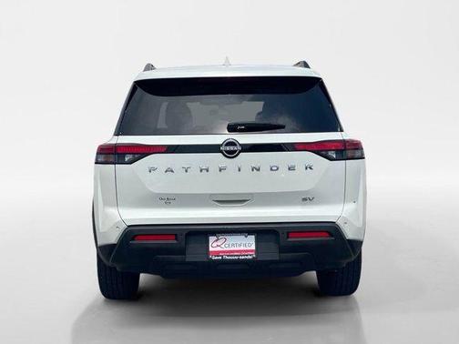 2024 Nissan Pathfinder SV FWD
