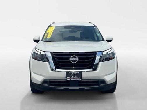 2024 Nissan Pathfinder SV FWD