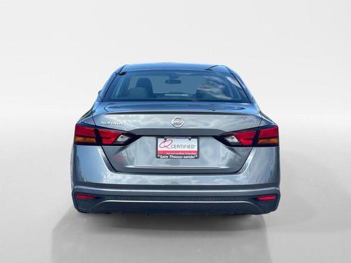 2022 Nissan Altima S FWD