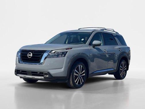2025 Nissan Pathfinder Platinum 4WD