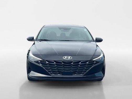 2021 Hyundai ELANTRA Limited