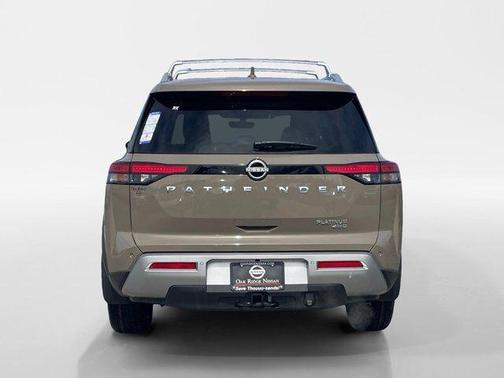 2025 Nissan Pathfinder Platinum 4WD