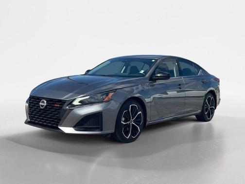 2023 Nissan Altima SR FWD