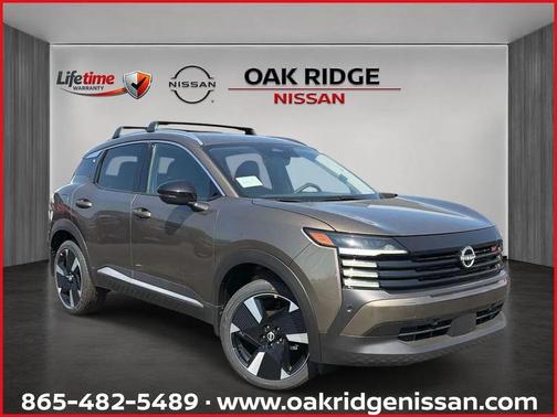Canyon Bronze Metallic 2026 Nissan Kicks SR