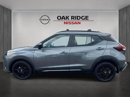 Gun Metallic 2023 Nissan Kicks SR