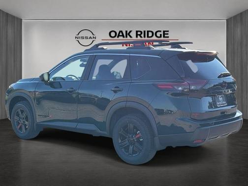 Obsidian Green Pearl 2027 Nissan Rogue Rock Creek