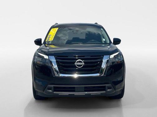 2024 Nissan Pathfinder SV FWD