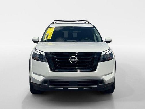 2024 Nissan Pathfinder SV FWD