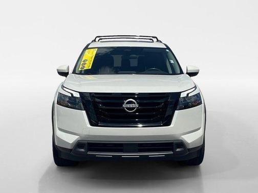 2024 Nissan Pathfinder SV FWD