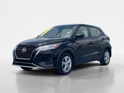 2023 Nissan Kicks S