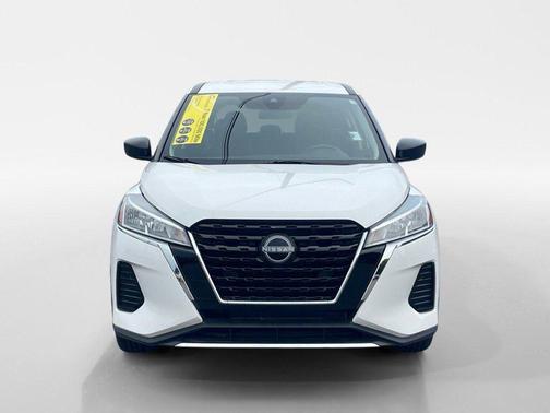 2023 Nissan Kicks S