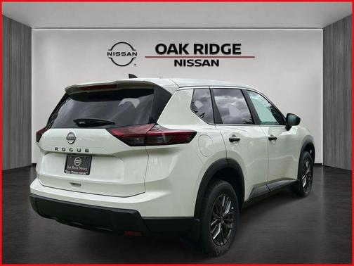 Glacier White 2026 Nissan Rogue S