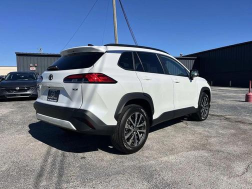 Wind Chill Pearl 2025 Toyota Corolla Cross XLE