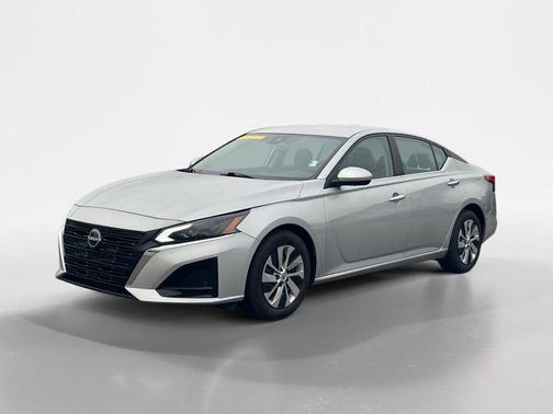 2023 Nissan Altima S FWD