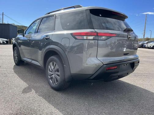Gun Metallic 2026 Nissan Pathfinder SV