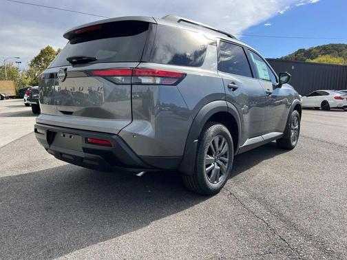 Gun Metallic 2026 Nissan Pathfinder SV