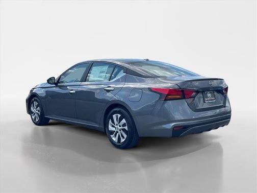 2025 Nissan Altima S FWD
