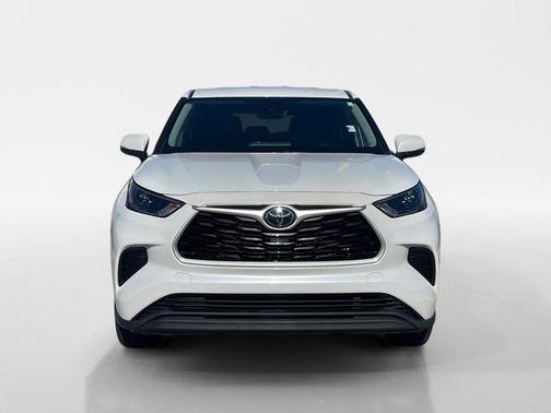2022 Toyota Highlander L
