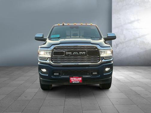 2022 RAM 2500 Limited Mega Cab 4x4 6'4' Box