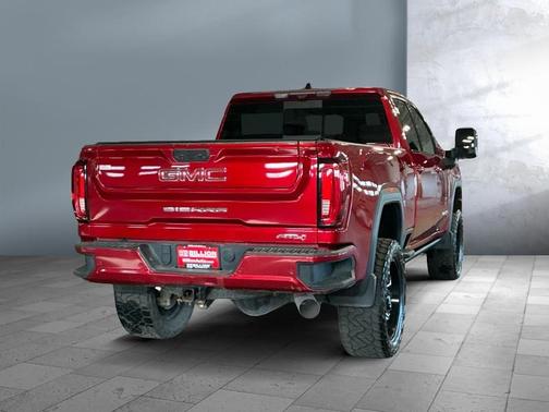 2022 GMC Sierra 2500 AT4