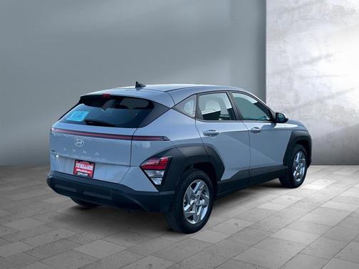 2024 Hyundai KONA SE